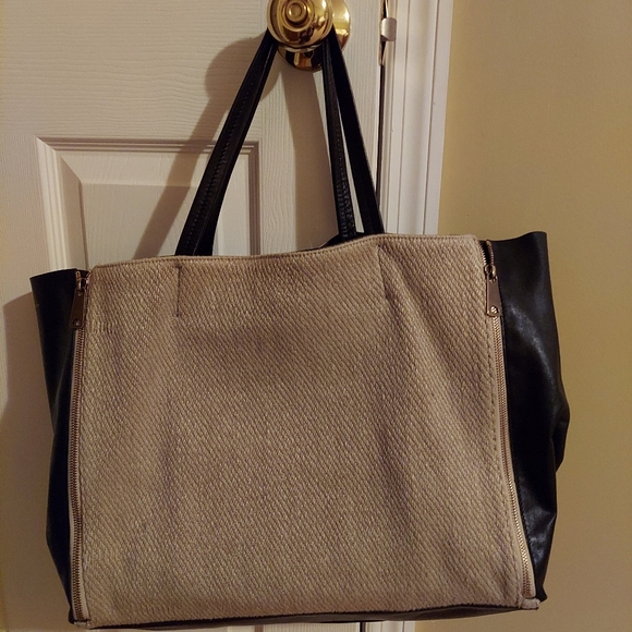 Authentic Celine Cabas Tote - Picture 2 of 9
